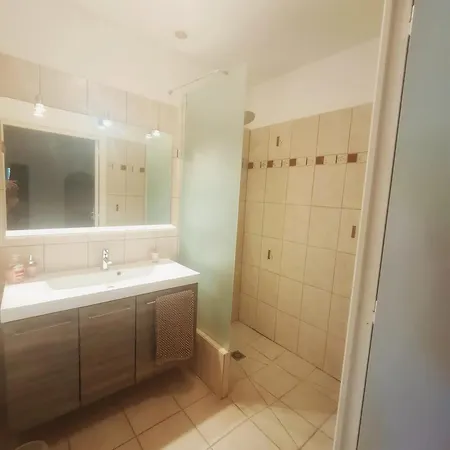 Apartman Convivial A 85 M² Avec Terrasse_2 Uzès